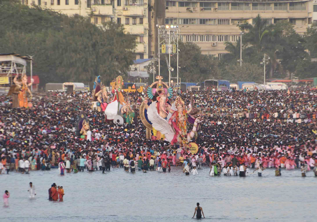 Mumbai Ganesh Visarjan......