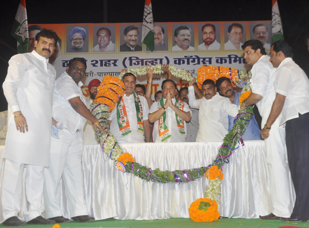 MINISTER NARAYANRAO RANE & MUMBAI CONGRESS PRESIDENT KRIPASAHNAKR SINGH IN THANE.