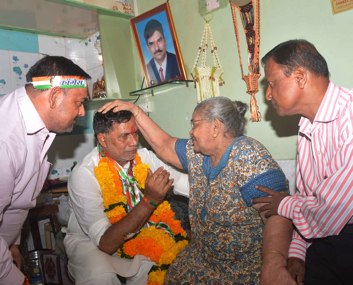 175-Kalina Assembly Congress Candidate Kripashankar Singh Padyatra Rally.