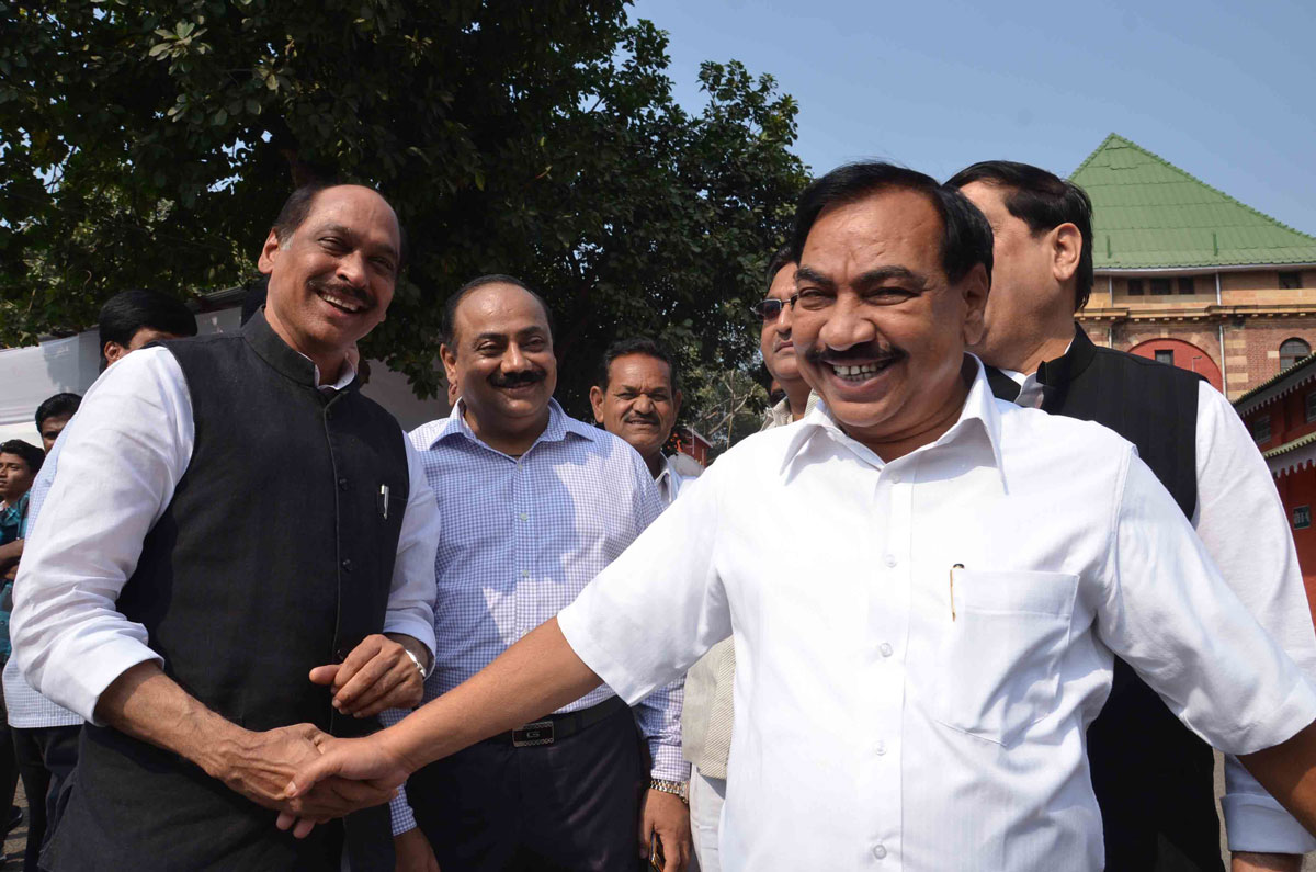 AT NAGPUR VIDHAN BHAVAN ON 2nd DAY OF WINTER SESSION.