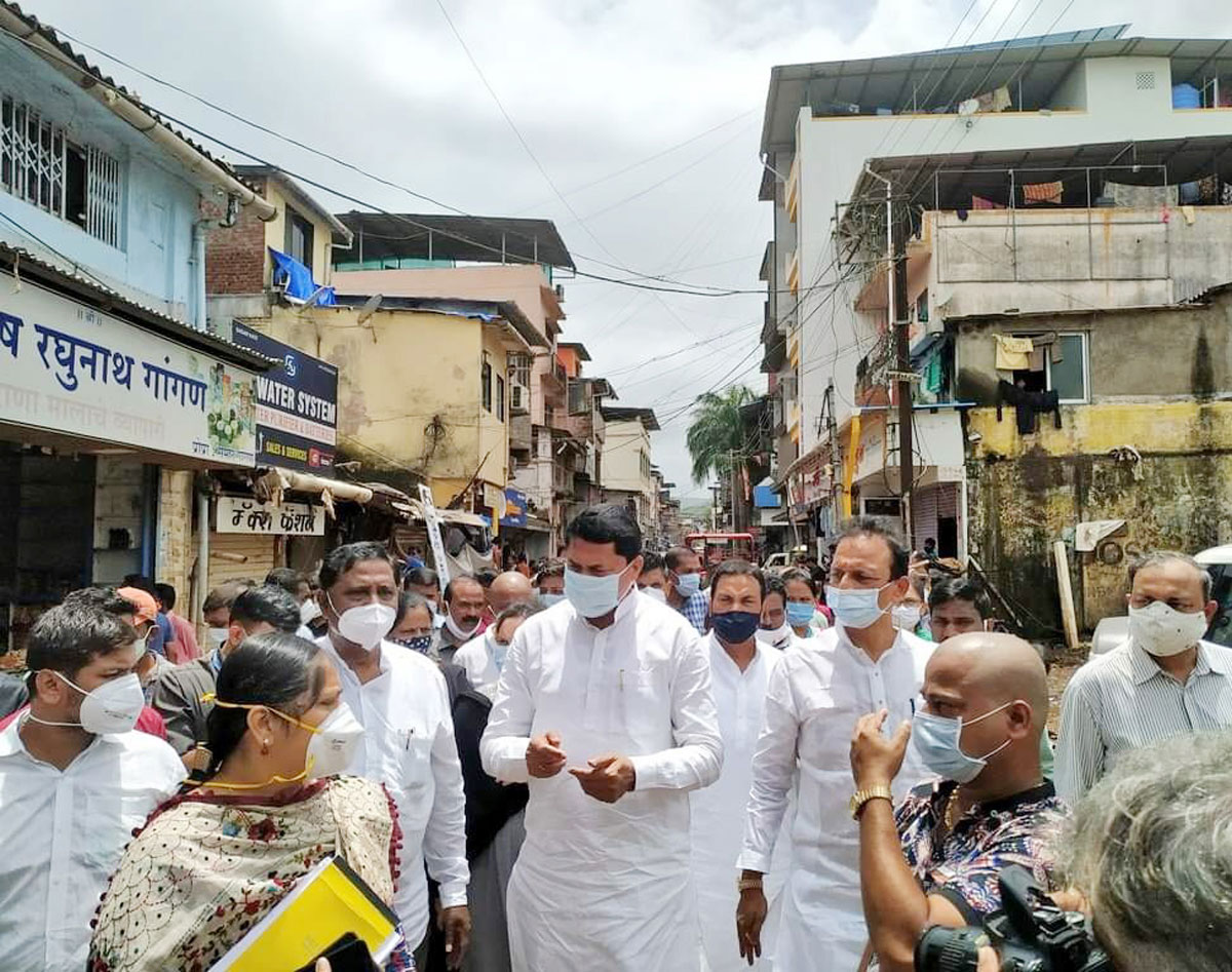 MPCC President Nana Patole, MRCC President Bhai Jagtap visit Kokan Mahad Chiplun Flood areas situation.