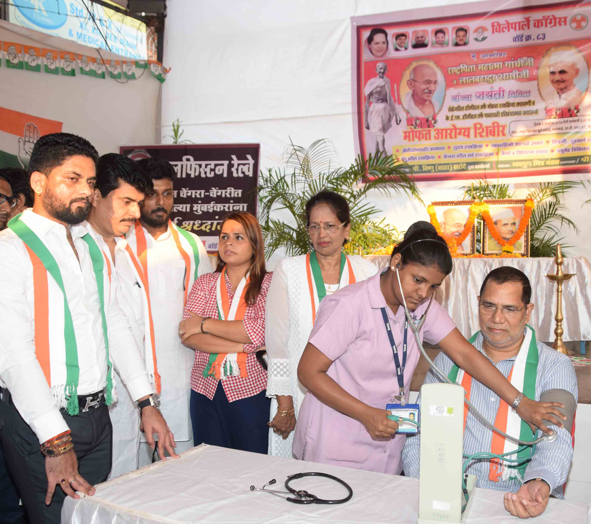 Congress Party Leaders Paying Tribute to Mahatma Gandhiji & Former Prime Minister Lal Bahadur Shashtriji on their Jayanti.