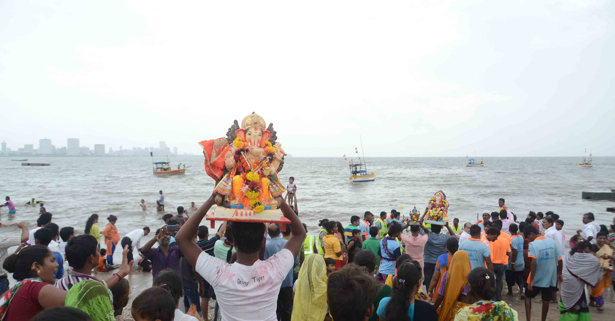 Ganpati Bappa Moriya..."Gauri Ganpati"Visarjan at Girgaum Chowpaty.