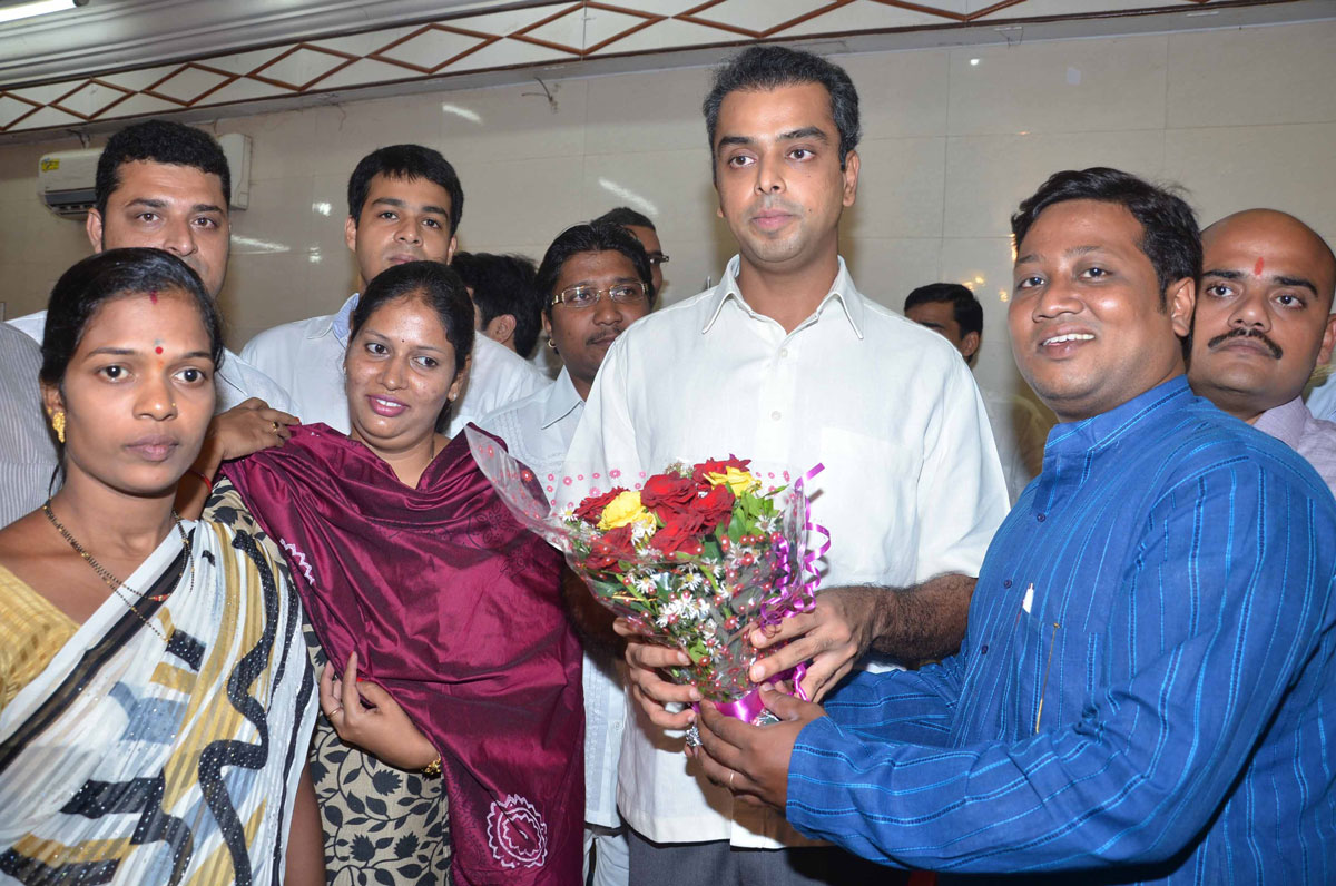 HON.UNION MINISTER FOR STATE & MP.MILIND DEORA,MLA MADHU CHAVAN & MLA AMIN PATEL.