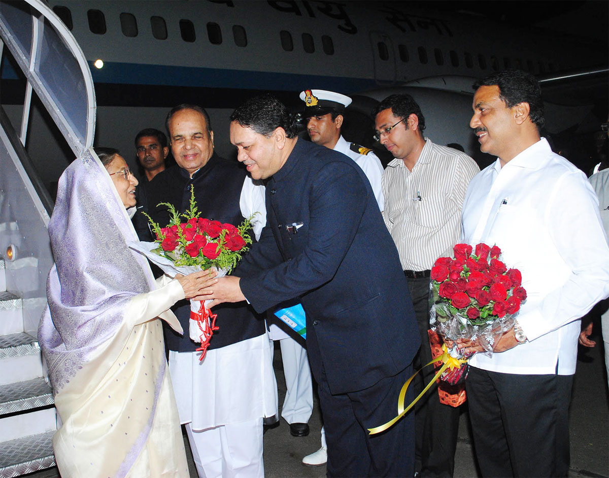 PRESIDENT PRATIBHATAI DEVISINGH PATIL ON MUMBAI VISIT.