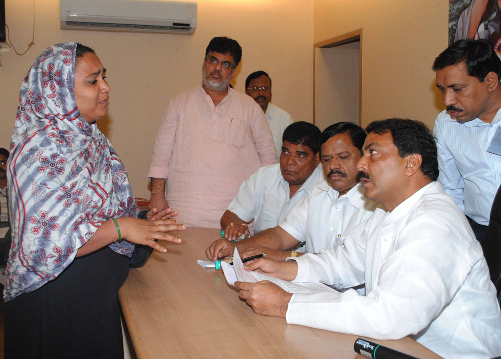MINISTER MOHD.ARIF NASIM KHAN JANATA DARBAR AT GANDHI BHAVAN NARIMAN POINT.