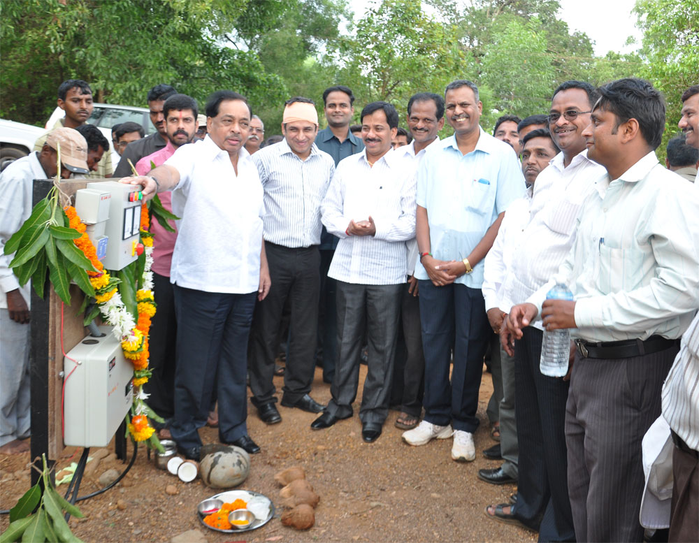GUARDIAN MINISTER NARAYANRAO RANE  & MP. NILESH RANE.