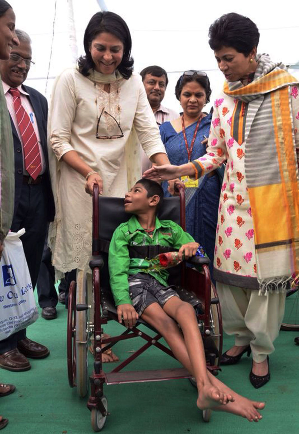 Hon'ble Minister Kumari Shaileja & MP. Priya Dutt during Disability Camp at Chandivili.