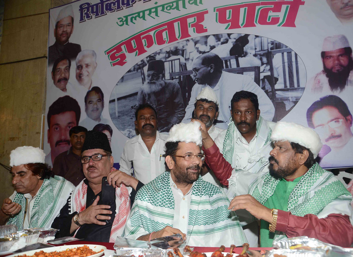 RPI Chief Ramdas Athawale Organised Ramzan Roza Iftaar Party at Haj House.
