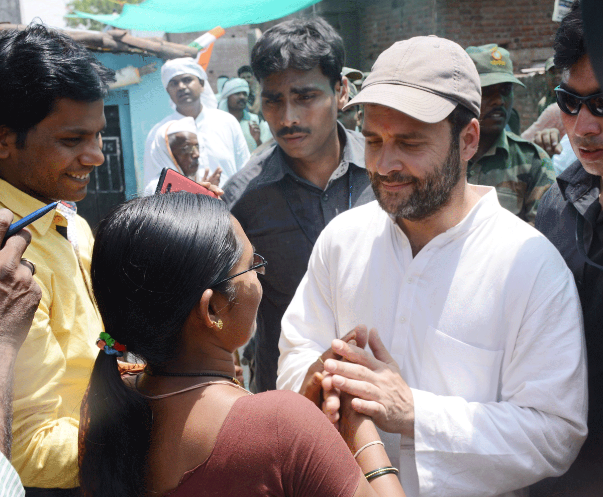 Congress Yuva Leader MP Rahul Gandhi visited Villages in Vidharba Maharashtra.