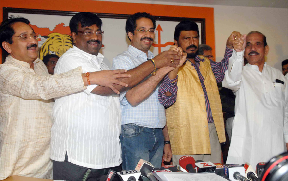 SENA BJP RPI LEADERS AT SENA BHAVAN .
