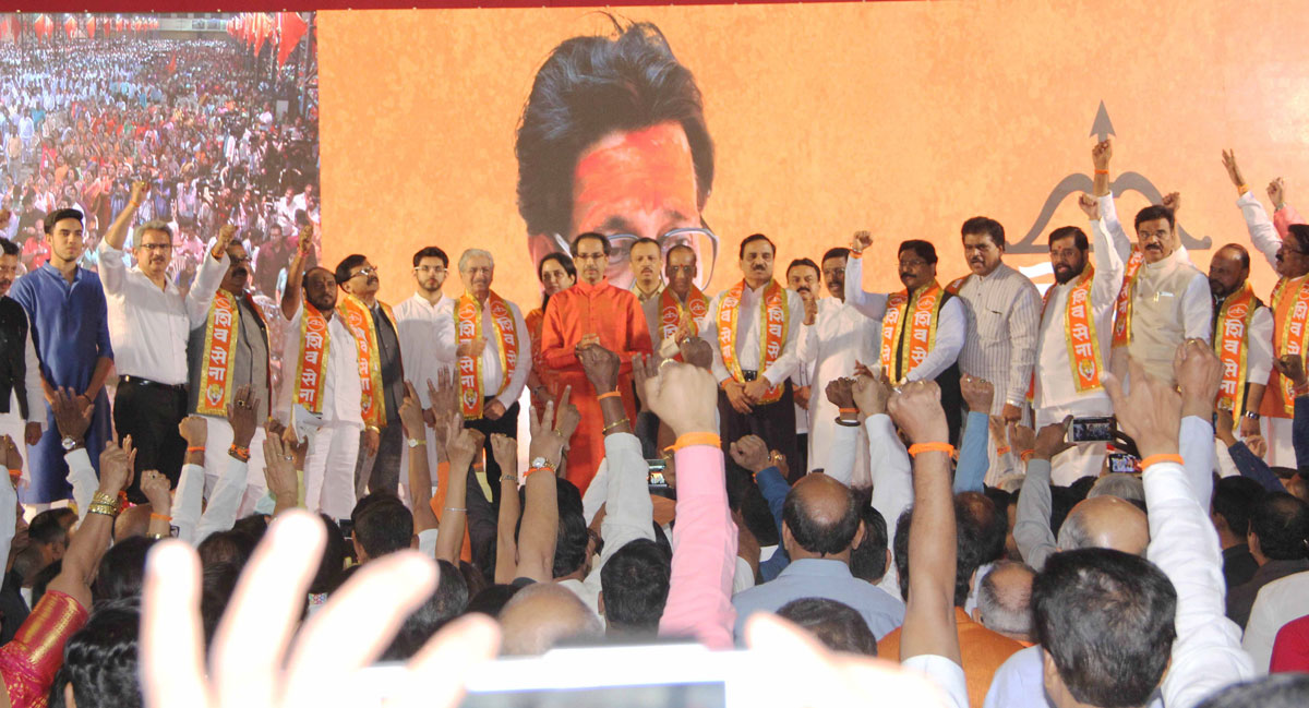 Shivsena Chief Uddhav Thackarey with team during Shivsena Gatpramukh Melava at Goregaon.