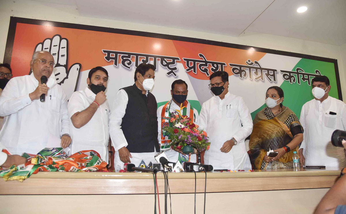 Other Party Leader Join Congress at MPCC Office Tanna House Fort.