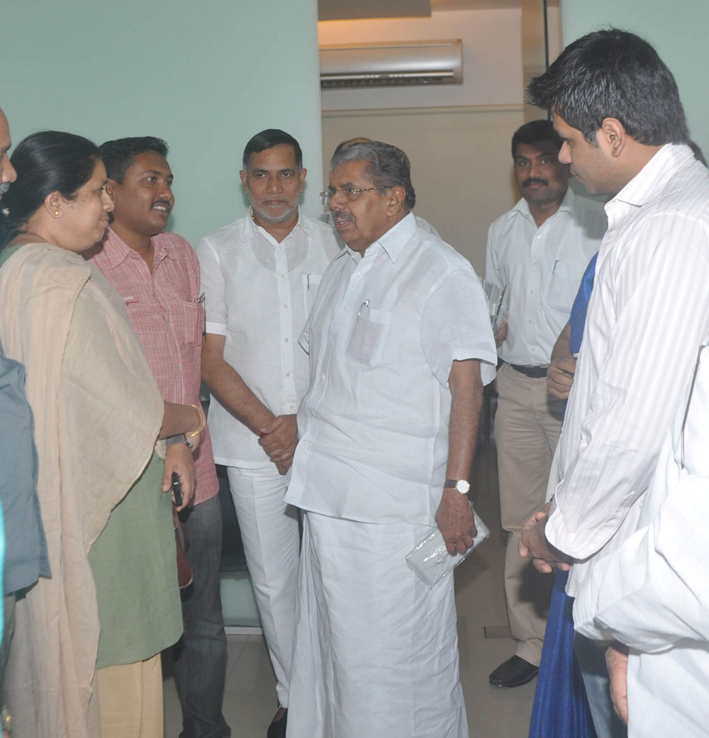 HON'BLE CENTRAL  MINISTER VAYALAR RAVIJI & MRCC.PRESIDENT MLA. KRIPASHANKAR SINGH.