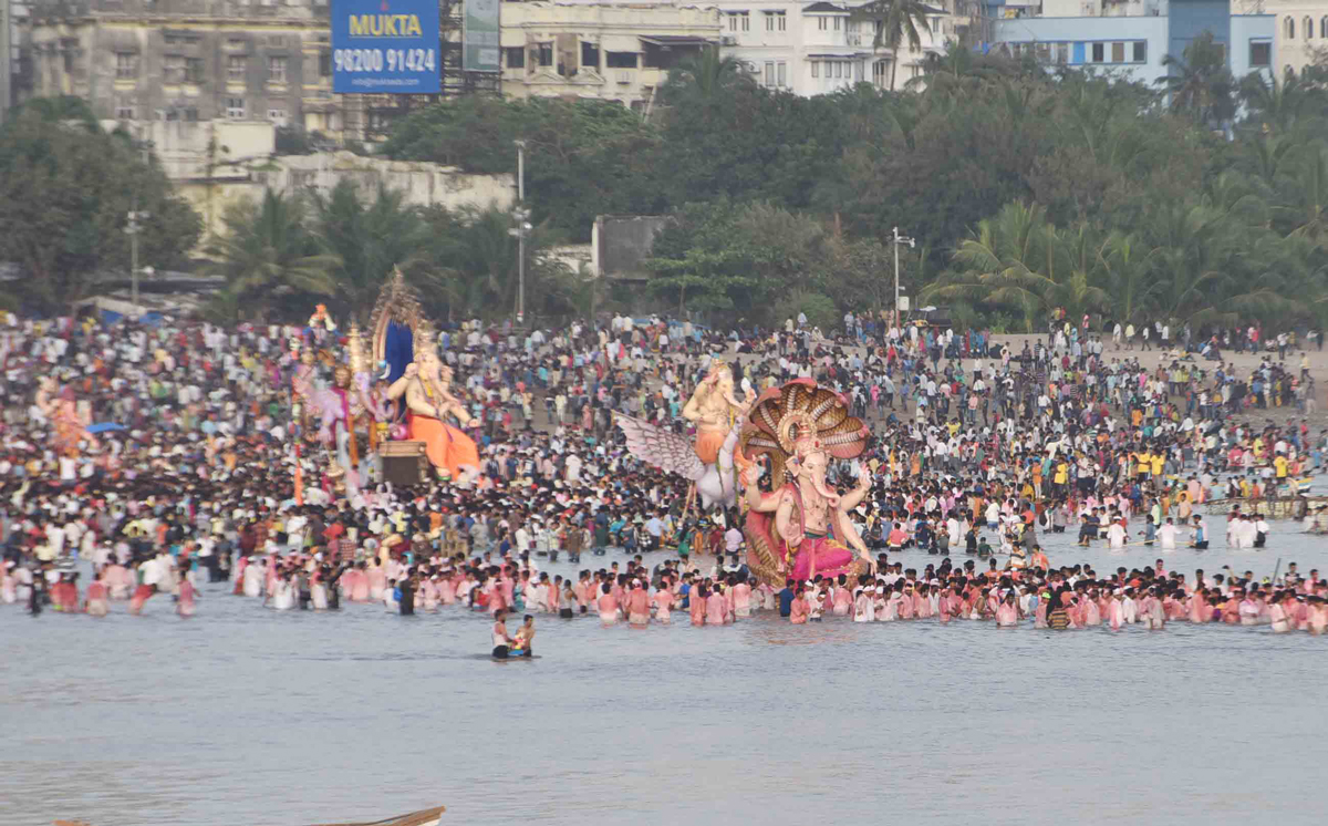 Mumbai Ganesh Visarjan......