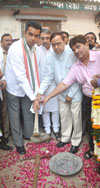 UNION MINISTER MURLI DEORA,SOUTH MUMBAI M.P.MILIND DEORA & M.L.A.AMIN PATEL AT WALPKHADI (DONGRI).