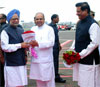 PRIME MINISTER DR.MANMOHAN SINGH VISITED MUMBAI WELCOMED BY GOVERNOR K. SHANKARNARAYANAN ,CHIEF MINISTER PRITHVIRAJ CHAVAN AT CSI AIR PORT.