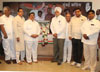 Mumbai Congess Leader's Paying Tribute to Ex.Prime Minister Late.Smt.Indira Gandhi On her Birth Anniversary. Mumbai Congess Leader's Paying Tribute to Ex.Prime Minister Late.Smt.Indira Gandhi On her Birth Anniversary.