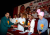 MINISTER CHAGAN BHUJBAL WITH SENIOR CITIZEN AT RANIBAUGH BYUCULLA. MINISTER CHAGAN BHUJBAL WITH SENIOR CITIZEN AT RANIBAUGH BYUCULLA.