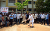 M.P.& EX UNIUON MINISTER GURUDAS KAMAT ON OCCASION OF CRICKET MATCHES AT JAWAHAR NAGAR GOREGAON WEST.