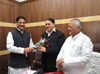 LEADERS AT NAGPUR VIDHAN BHAVAN ON 1ST DAY OF WINTER SESSION. LEADERS AT NAGPUR VIDHAN BHAVAN ON 1ST DAY OF WINTER SESSION.