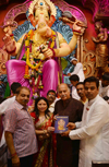 AICC GENERAL SECRETARY & MP. GURUDAS KAMAT FOR LALBAUGHCHA RAJA DARSHAN.