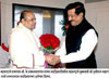 CHIEF MINISTER PRITHVIRAJ CHAVAN GREETS GOVERNOR K.SHANKARNARAYANAN ON  79th ON BIRTHDAY.
