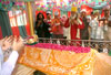 DUA!!!!! IN DARGA  FOR SHIV SENA PRAMUKH BALASAHEB THAKARE .