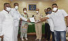 Minister Varsha Gaikwad with Delegation at Dharavi Police Station.
