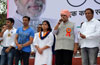 Chief Minister Devendra Fadnavis & MP Poonam Mahajan During "Swacchta Mission" at Khar. Chief Minister Devendra Fadnavis & MP Poonam Mahajan During "Swacchta Mission" at Khar.