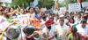 Mumbai Congress Thali-Belan Morcha at Collector Office Bandra.
