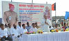 MP.& EX.UNION MINISTER GURUDAS KAMAT INAUGURATES NEW PLATFORM FOR FISHERMEN AT VERSOVA BAZAAR GALI.