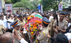 All Party Leaders & Karyakartas paid their last Respect to Veteran Congress Leader Shri Gurudas Kamat at his residence.the Body Ceremated with full State Honour at Charai Cemetary at Chembur.