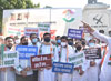MPCC Leaders Supports Farmers Protest against BJP Govt.by Protest Agitation at Lal Bahadur Shastri Statue near Regal Cinema.