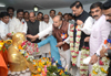 GOVERNOR K.SANKAR NARAYANAN & CHIEF MINISTER PRITHVIRAJ CHAVAN PAYING TRIBUTE TO BHARAT RATNA DR.BABASAHEB AMBEDKAR ON HIS BIRTH ANNIVERSARY AT CHAITYA BHOOMI DADAR. GOVERNOR K.SANKAR NARAYANAN & CHIEF MINISTER PRITHVIRAJ CHAVAN PAYING TRIBUTE TO BHARAT RATNA DR.BABASAHEB AMBEDKAR ON HIS BIRTH ANNIVERSARY AT CHAITYA BHOOMI DADAR.