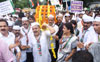 Mumbai Congress under Leadership of MRCC President Sanjay Nirupam "Potholes Dindi " Protest March against Shivsena- BJP at CST Mumbai. Mumbai Congress under Leadership of MRCC President Sanjay Nirupam "Potholes Dindi " Protest March against Shivsena- BJP at CST Mumbai.