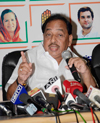 Congress Senior Leader & Ex. CM Narayanrao Rane Press Conference at Gandhi Bhavan. Congress Senior Leader & Ex. CM Narayanrao Rane Press Conference at Gandhi Bhavan.