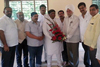 EX.MAHADA SABHAPATI AMARJITSINGH MANHAS CONGRATULATING NEWLY APPOINTED MUMBAI CONGRESS PRESIDENT PROF.JANARDAN CHANDURKAR.