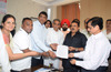 Mumbai Congress President Sanjay Nirupam & Rationing Shop owners organise Protest at Churchgate.