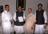 THE GOVERNOR K.SANKARNARAYANAN & CHIEF MINISTER PRITHVIRAJ CHAVAN AT RAJ BHAVAN.