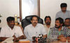 SHIVSENA-BJP-RPI MEETING AT SENA BHAVAN. SHIVSENA-BJP-RPI MEETING AT SENA BHAVAN.