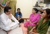 MNS Chief Raj Thackeray Meets Kalbadevi Fire Martyred Firemens Family.
