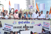 Mumbai Congress, under the leadership of Sanjay Nirupam carried out a protest outside the Collector's office in Bandra.